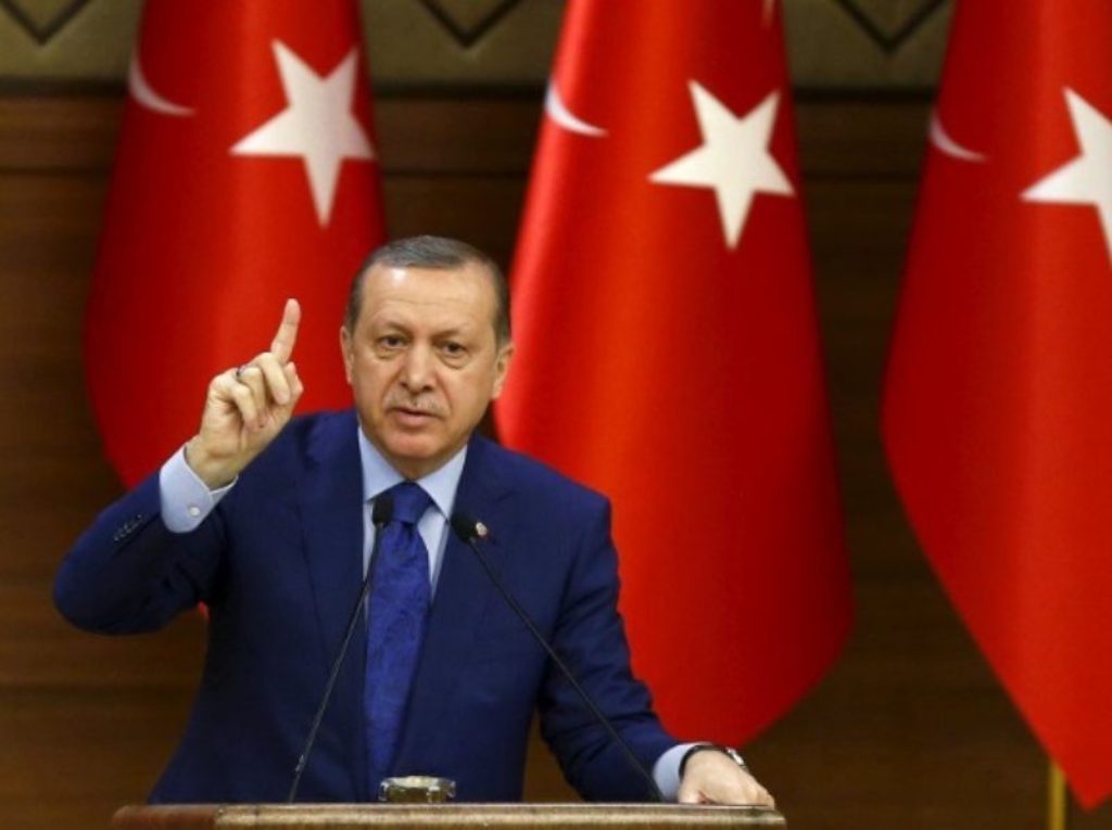 Il presidente turco Erodgan risponde al premier italiano Mario Draghi che lo aveva accusato di essere un dittatore: "Parole di una maleducazione totale"
