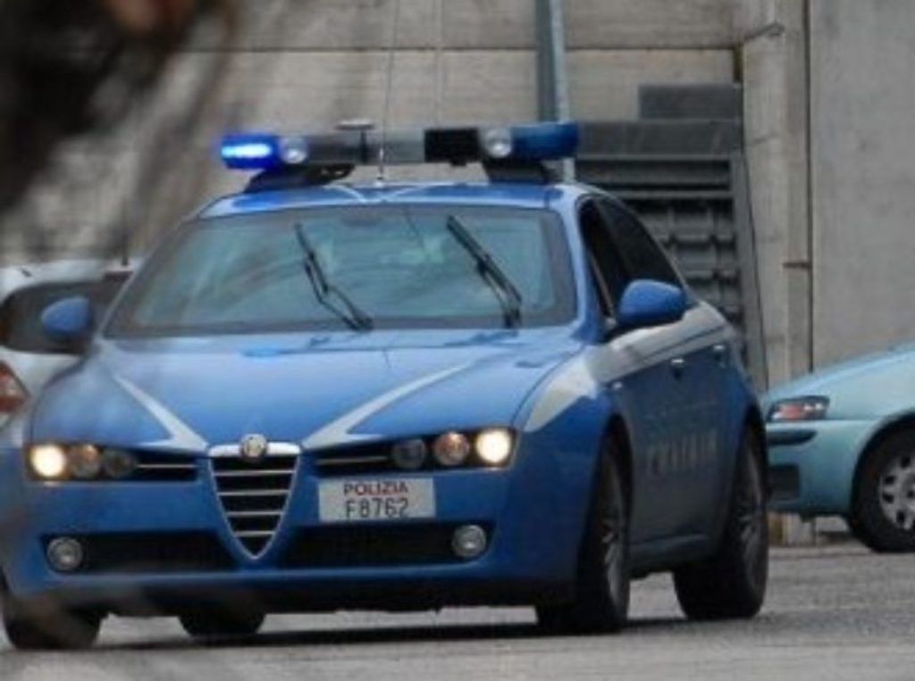 Blitz della Polizia di Stato a Verbania, Novara, Varese e Vercelli: nell'operazione "Pepe Amaro" contro lo spaccio di droga a studenti e imprenditori in manette 22 persone