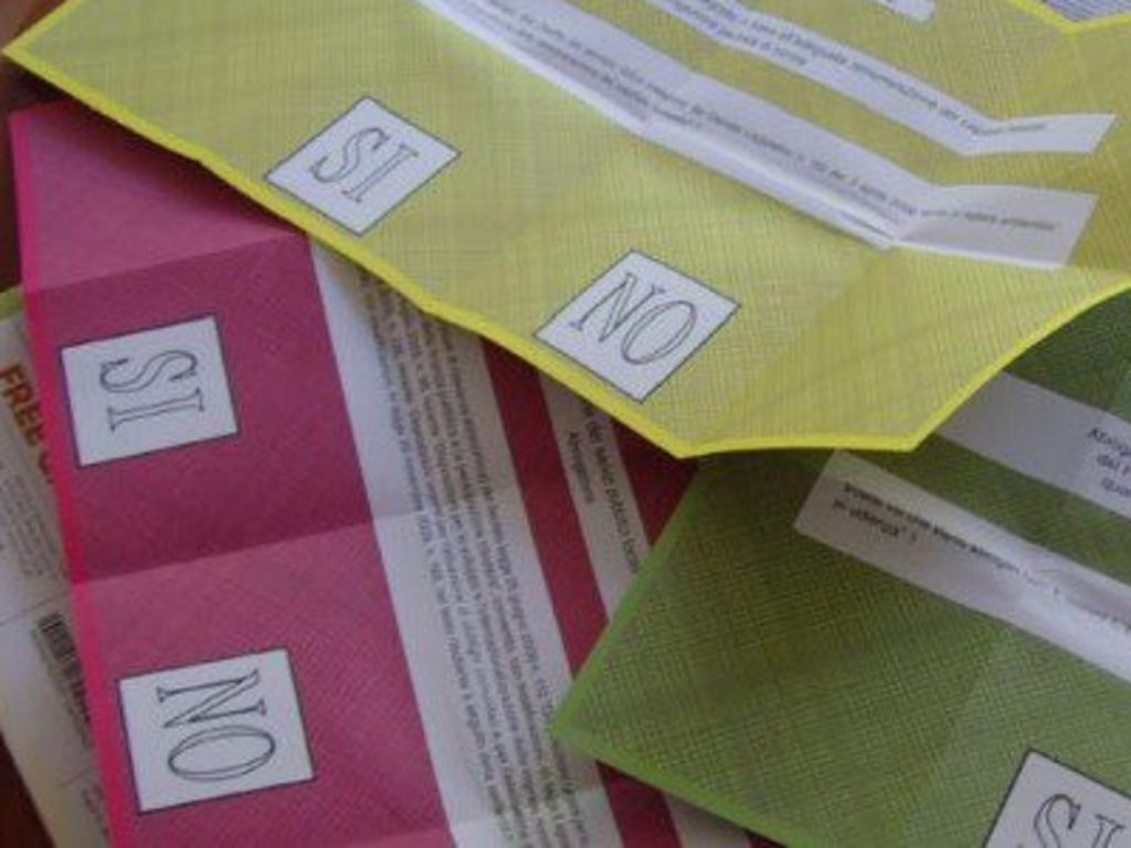 Referendum sul taglio dei parlamentari, la data è un rebus: “Con il Coronavirus votare il 29 marzo è un attentato alla democrazia”