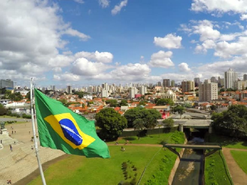 Covid: per l'Associazione internazionale del trasporto aereo (Iata), attualmente i cittadini brasiliani possono entrare liberamente in soli sette dei 234 Paesi monitorati