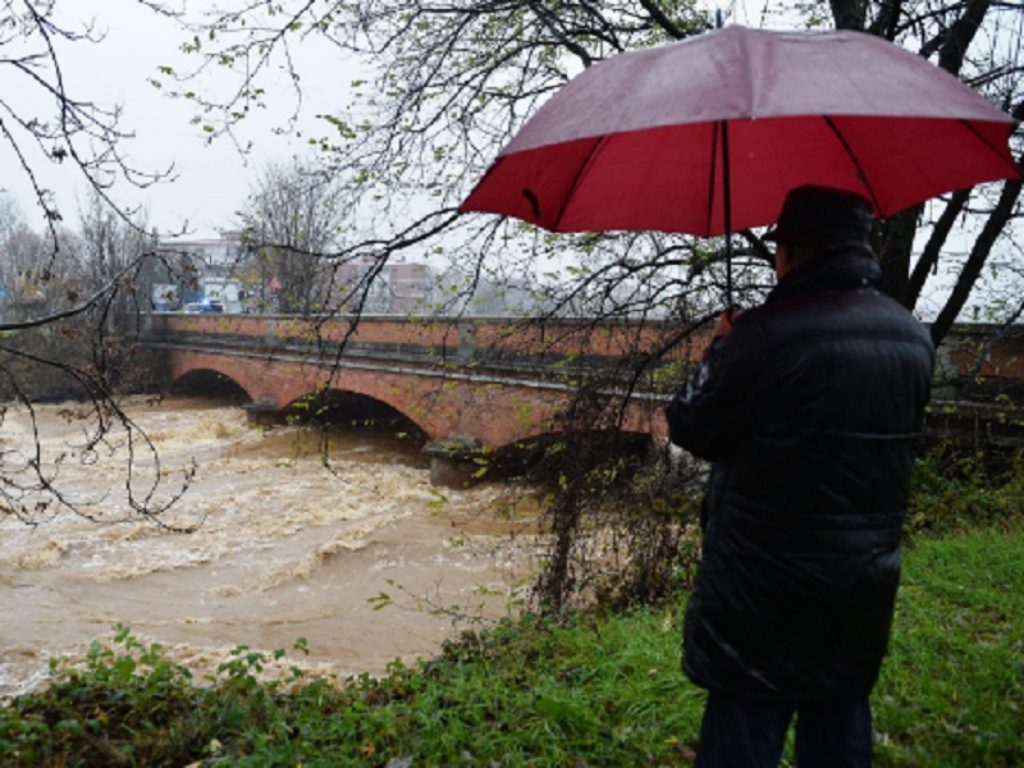 Dopo i danni causati dal maltempo si moltiplicano le raccolte fondi. Il Codacons vuole vederci chiaro: "I cittadini hanno il diritto di sapere come vengono spesi questi soldi"