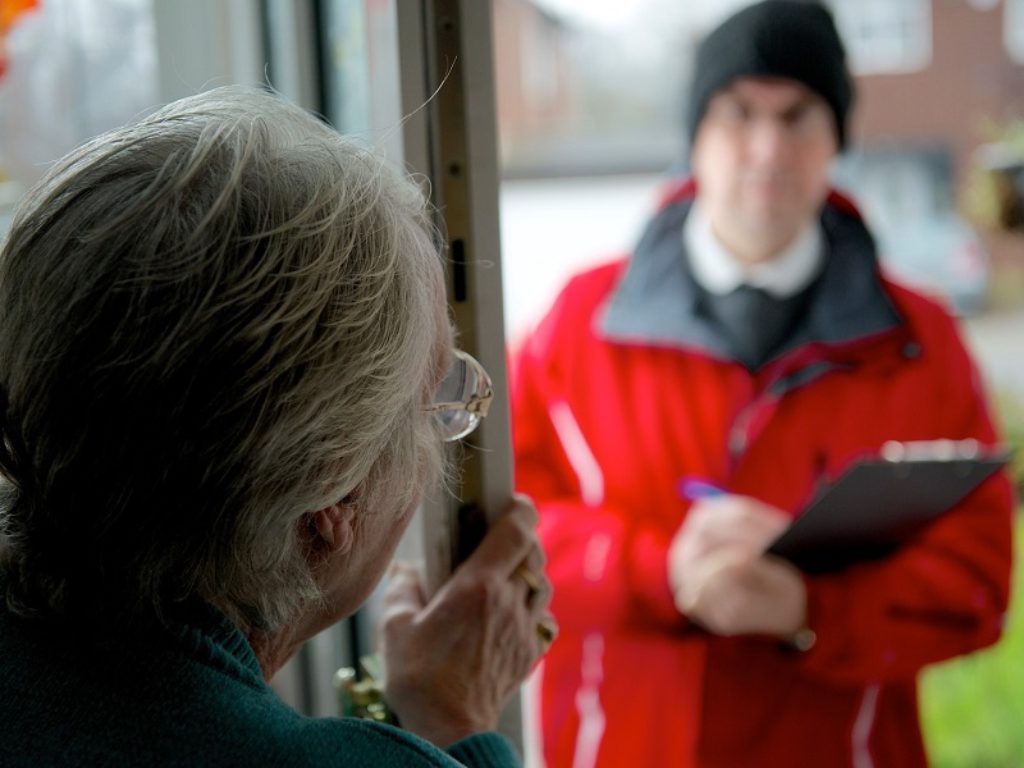 truffe agli anziani polizia di stato arresti