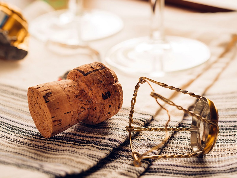 Boom degli spumanti marchigiani, l'imbottigliato fa registrare un +58% in un anno. Tra le bollicine, 2 su 3 sono di Verdicchio dei Castelli di Jesi