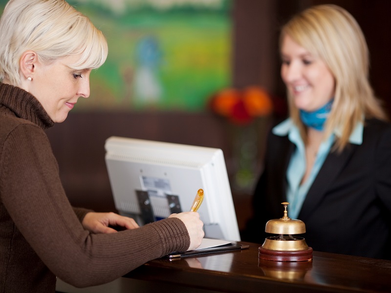 Indagine Federalberghi: sono 1.020 i comuni che applicano la tassa di soggiorno o la tassa di sbarco per entrate stimate di oltre 600 milioni di euro