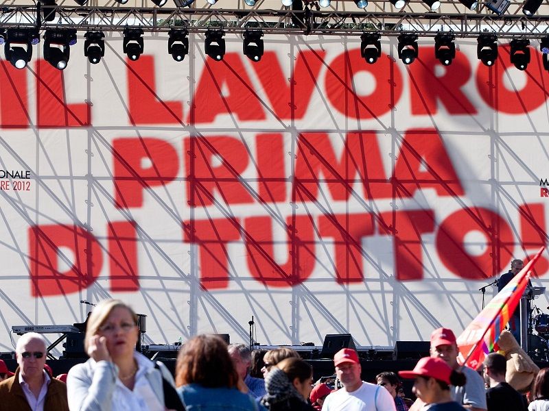 Articolo 18: per la Consulta la riforma Fornero è incostituzionale per il carattere facoltativo del rimedio della reintegrazione per i soli licenziamenti economici