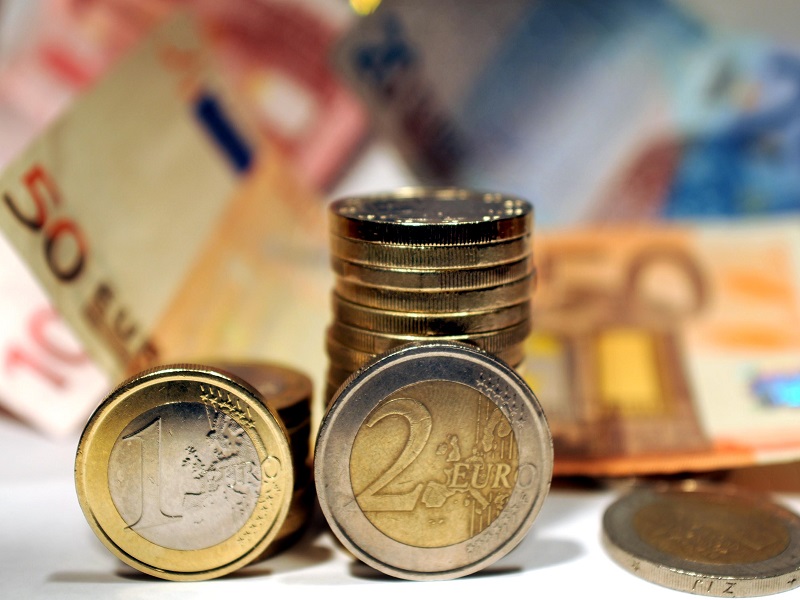 Arrivano le tredicesime per oltre 33 milioni di italiani ma a far festa è anche l'Erario: 11,8 miliardi di ritenute Irpef finiranno nelle casse dal fisco