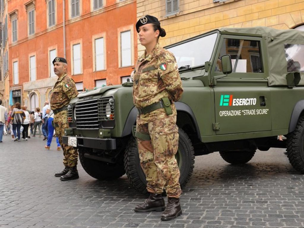 Indagine dell'Istat sul timore degli italiani di subire reati evidenzia lievi miglioramenti ma la percezione di insicurezza resta elevata