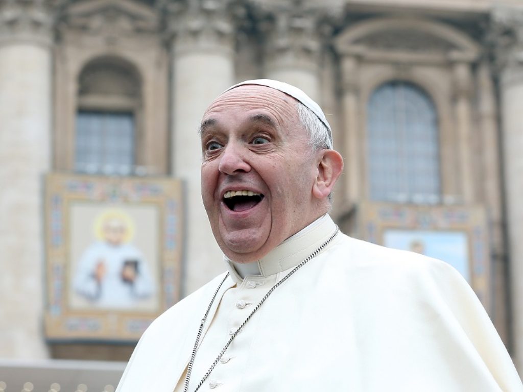 Il Papa istituisce la Giornata dei nonni: “La vecchiaia è un dono, si terrà in tutta la Chiesa ogni anno la quarta domenica di luglio”