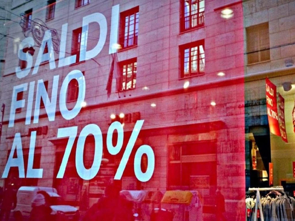 Ecco quando iniziano i saldi invernali 2018: si parte il 2 Gennaio in Basilicata, entro il 6 Gennaio cominceranno in tutte le altre regioni