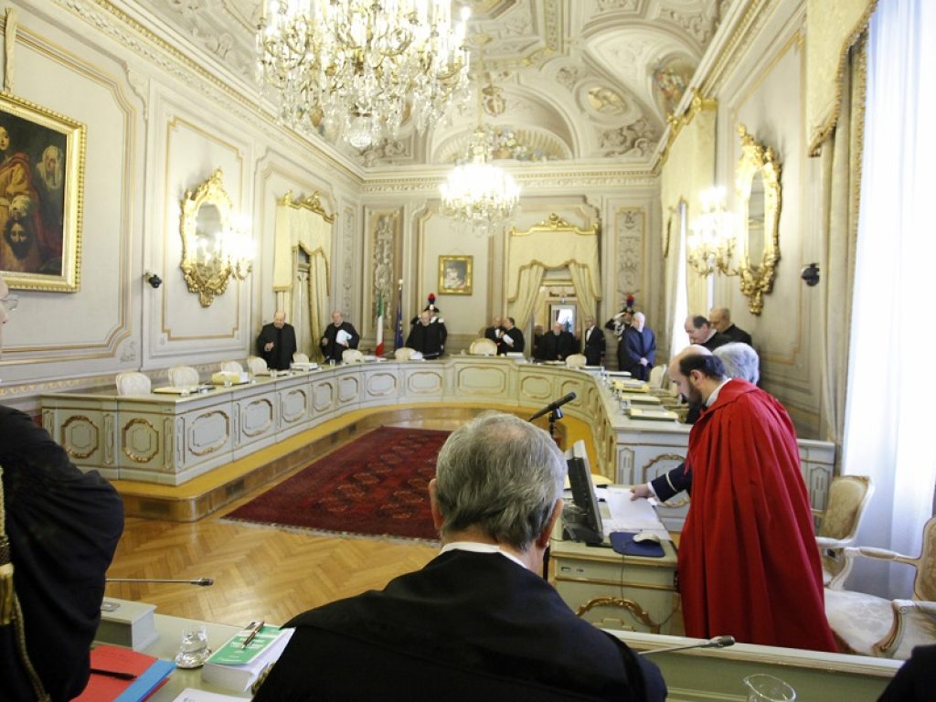 Il progetto, promosso dalla Corte Costituzionale, prevede un ciclo di incontri della durata di cinque mesi tra i giudici costituzionali e gli studenti