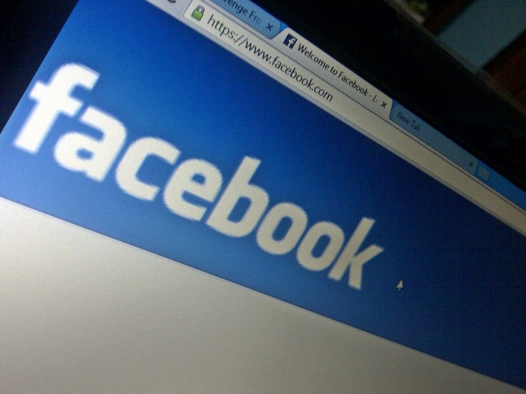 Paola Castellaro, docente genovese ed ex attivista 5 stelle, indagata per diffamazione aggravata: scrisse su Facebook un post choc dopo la morte di Jole Santelli