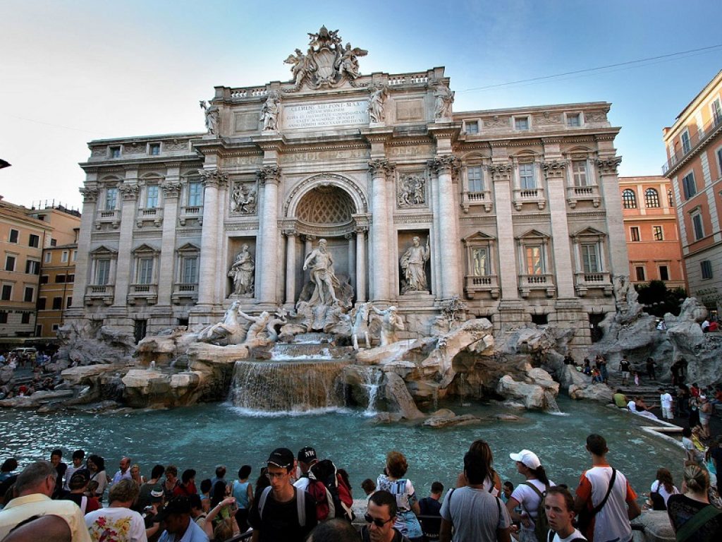 Mare, città d'arte, campagna: per le vacanze di Pasqua le mete preferite restano quelle lungo la Penisola. In partenza quasi un italiano su tre