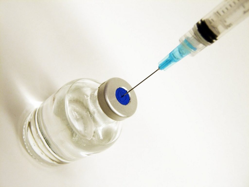 Meningococco: l'Agenzi italiana del farmaco autorizza l'immissione in commercio del primo vaccino quadrivalente coniugato in forma liquida