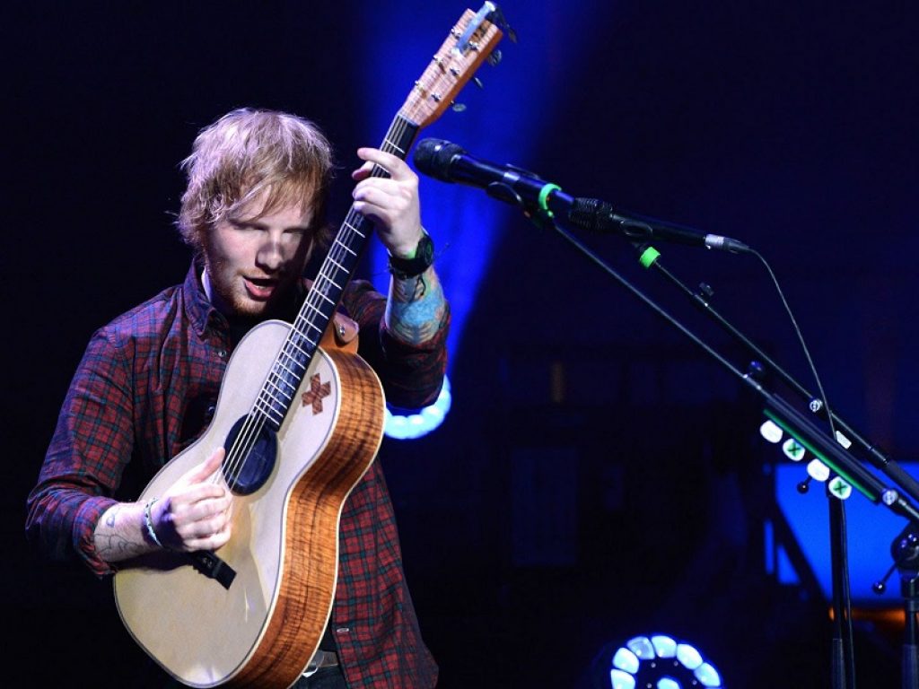 Il 25 giugno al Portman Road di Ipswich Town Ed Sheeran torna a cantare su un palco per il TikTok UEFA EURO 2020 show