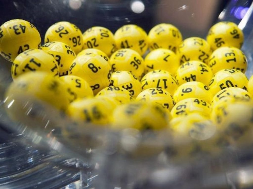 Estrazione Eurojackpot di venerdì 11 ottobre 2024. Numeri vincenti del concorso del 11/10/2024, archivio estrazioni, combinazione e quote in Italia.