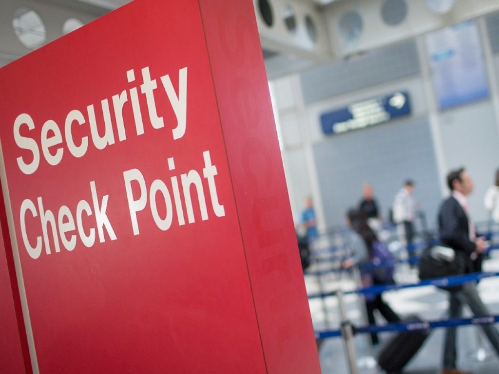 Il progetto EXTRAS della NATO, coordinato dall'ENEA, utilizzerà la spettroscopia laser per individuare in tempo reale la presenza di esplosivi in aeroporti e stazioni