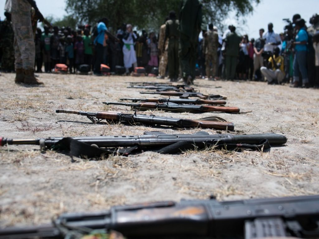 UNICEF: quasi 900 bambini soldato, tra cui 106 ragazze, rilasciati da gruppi armati nel Nord-Est della Nigeria