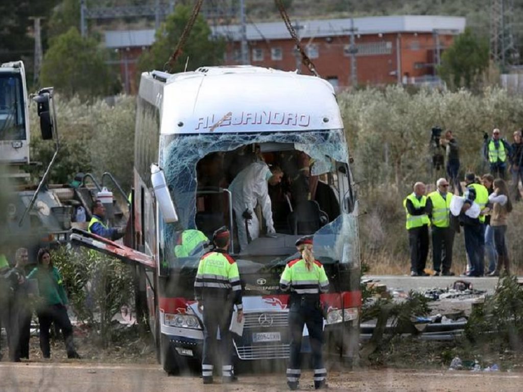 incidente erasmus bus spagna