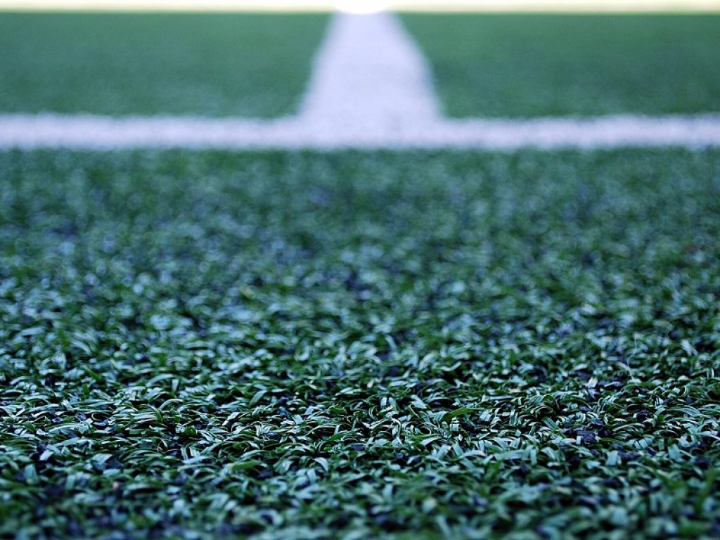 calcio campo erba sintetica