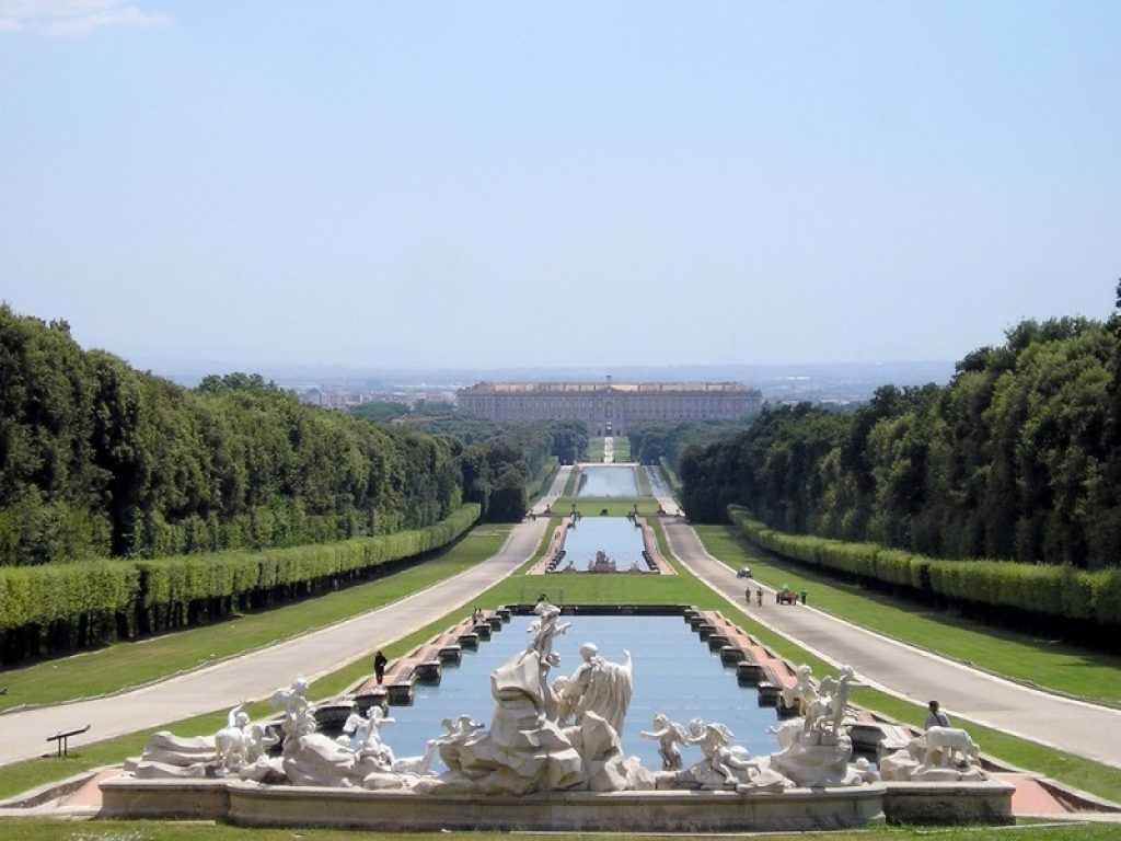 reggia di caserta musei siti archeologici aperture pasqua pasquetta