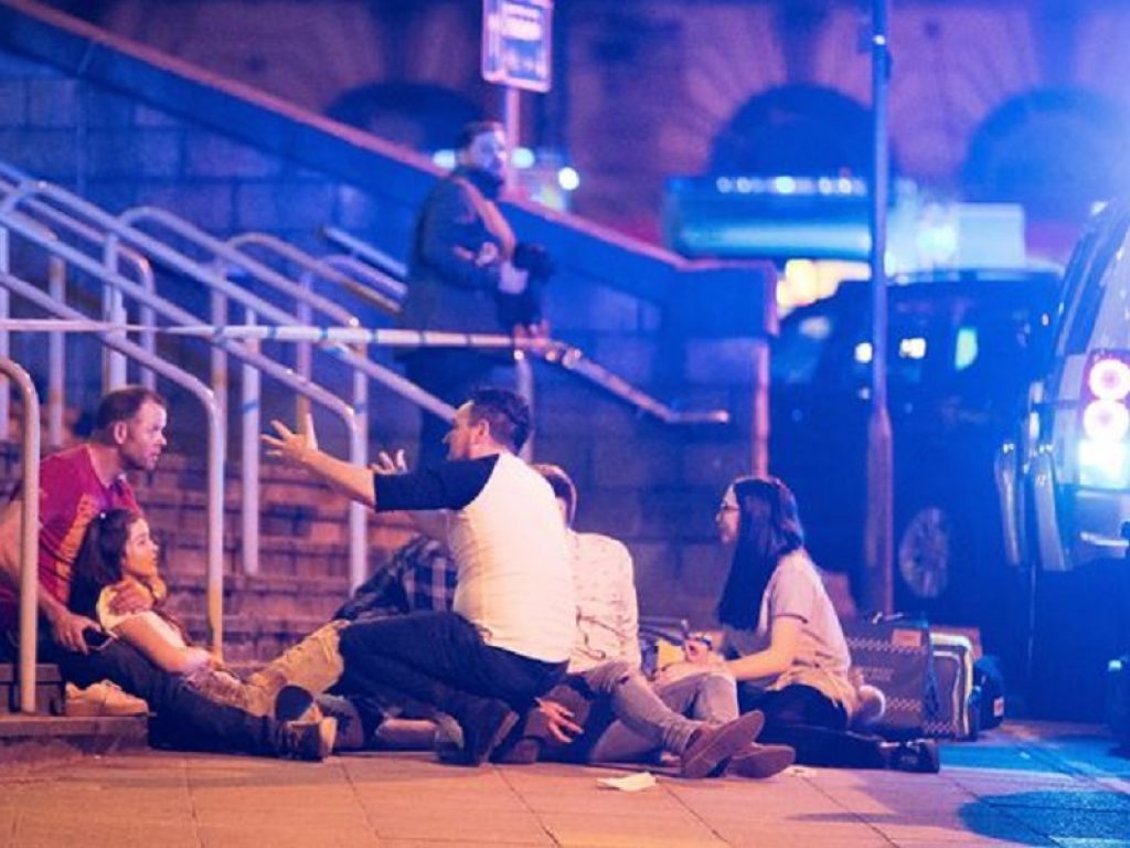 attentato terrorismo manchester arena