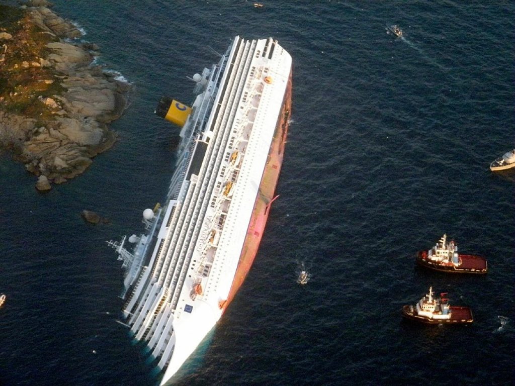naufragio costa concordia isola del giglio