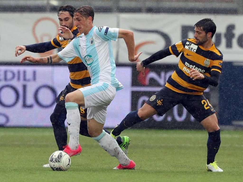 serie b pronostici oggi pronostico verona carpi benevento frosinone ternana spal