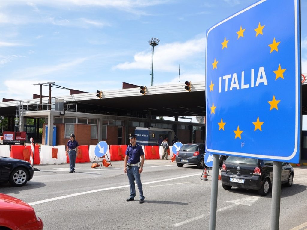 trattato schengen frontiera italia