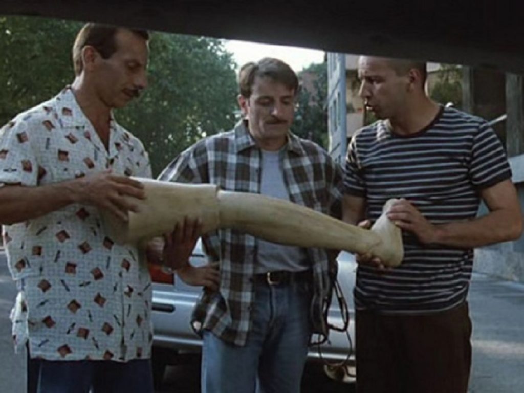 road movie tre uomini e una gamba