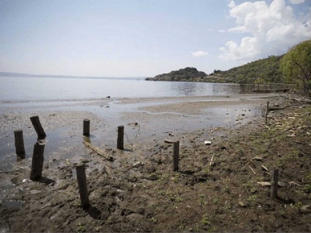 siccità lazio roma lago bracciano
