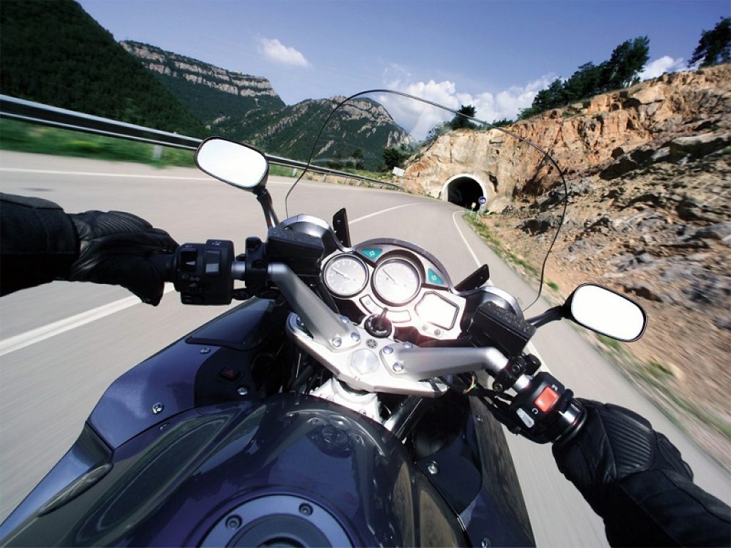 assicurazione moto quanto costa