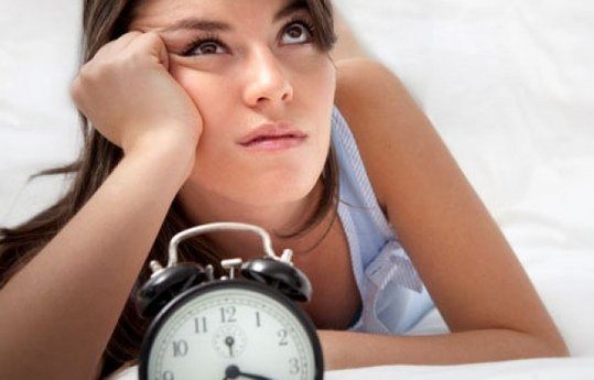 Le persone che preferiscono restare sveglie fino a tardi hanno peggiori abitudini alimentari rispetto ai soggetti mattutini