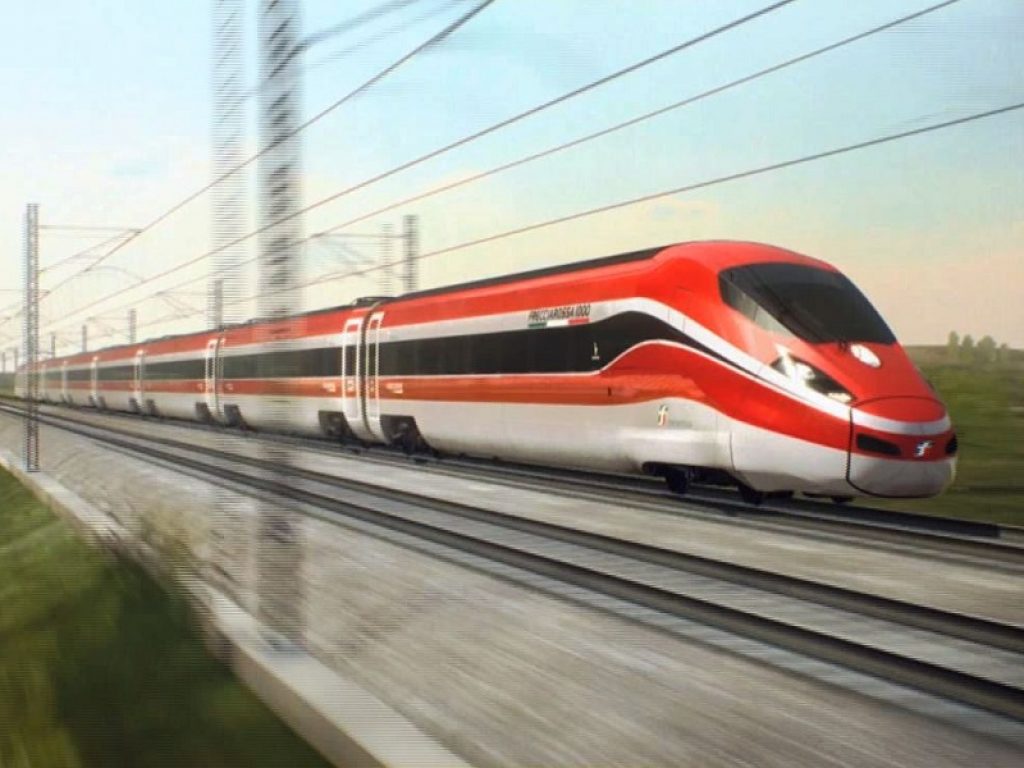 Frecciarossa: il piacere di viaggiare in modo sostenibile. Trenitalia dispone di più di cento treni ultraveloci che attraversano l'Italia da Nord a Sud