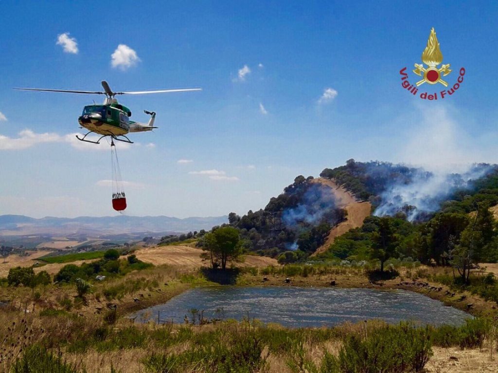 Bilancio parziale della Protezione civile sulle richieste di interventi a causa di incendi boschivi: crollo del 90% di interventi rispetto all'estate infernale 2017