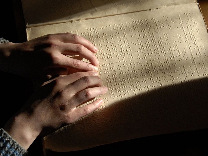 libri braille non vedenti