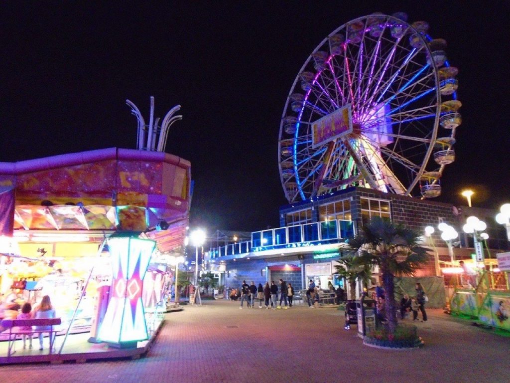 luna park san benedetto del tronto ragazza caduta giostra capsula gravitazionale