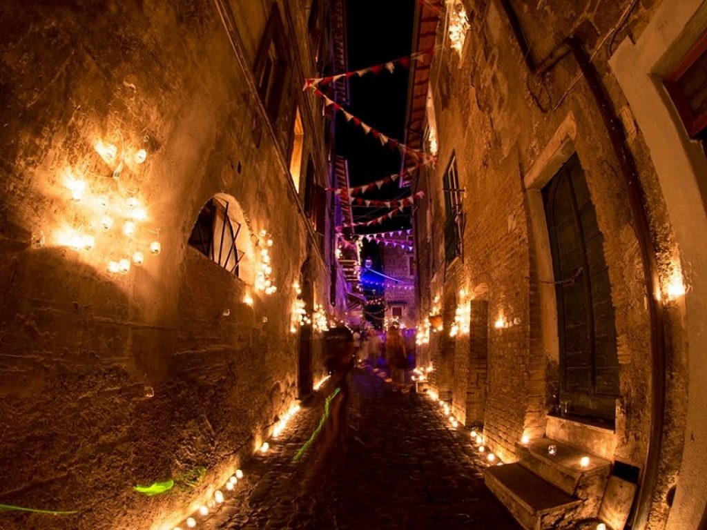 notte delle candele vallerano