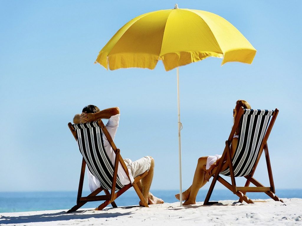 Vacanze entro i confini nazionali per l'80% degli italiani secondo un'elaborazione del Codacons: Puglia, Sicilia e Sardegna le mete preferite