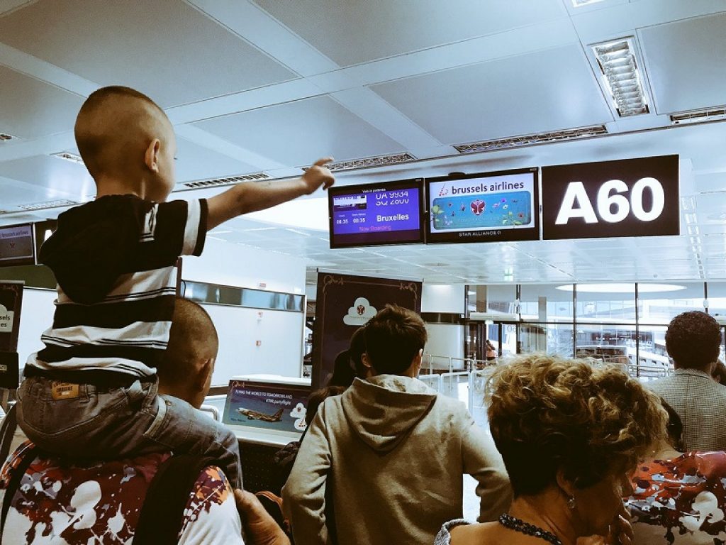 aeroporto malpensa sciopero oggi addetti bagagli viaggiatori disagi