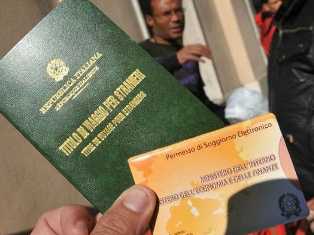 Operazione "Yuan" della Polizia di Stato a Bergamo: in manette dieci persone accusate di favoreggiamento aggravato dell’immigrazione clandestina, falsità ideologica, alterazione di documenti e corruzione