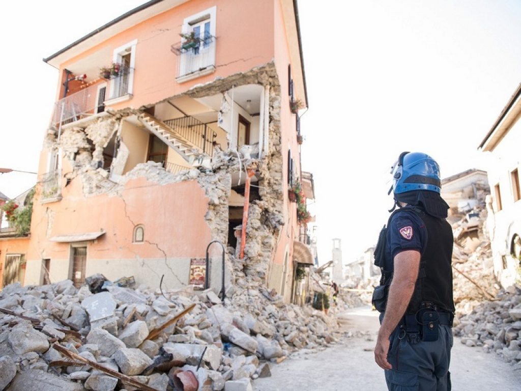 terremoti centro italia anniversario anno dopo politica accusa ritardi ricostruzione