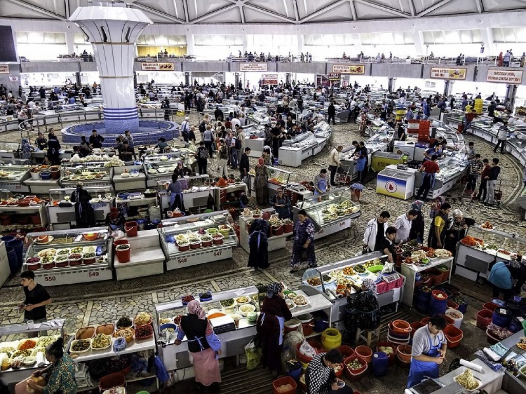 uzbekistan economia riforme dazi accise moneta nazionale soum