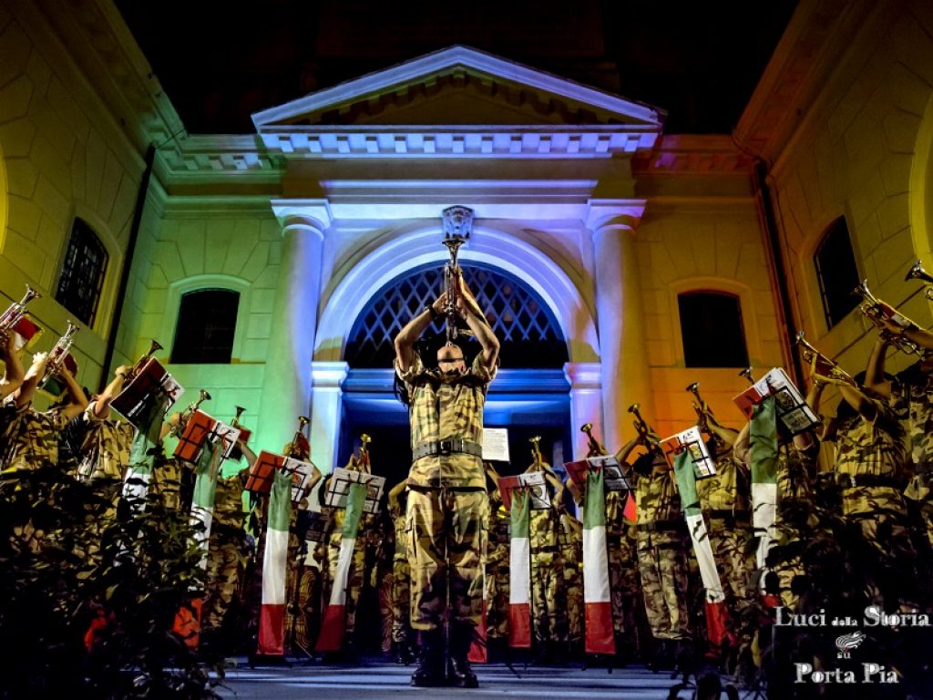 Luci della storia su Porta Pia manifestazione roma settembre storia breccia