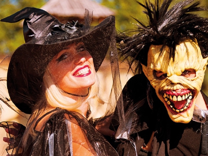 Halloween: 10 milioni di italiani pronti a festeggiare la ricorrenza. Secondo le stime del Codacons giro d'affari da 300 milioni di euro