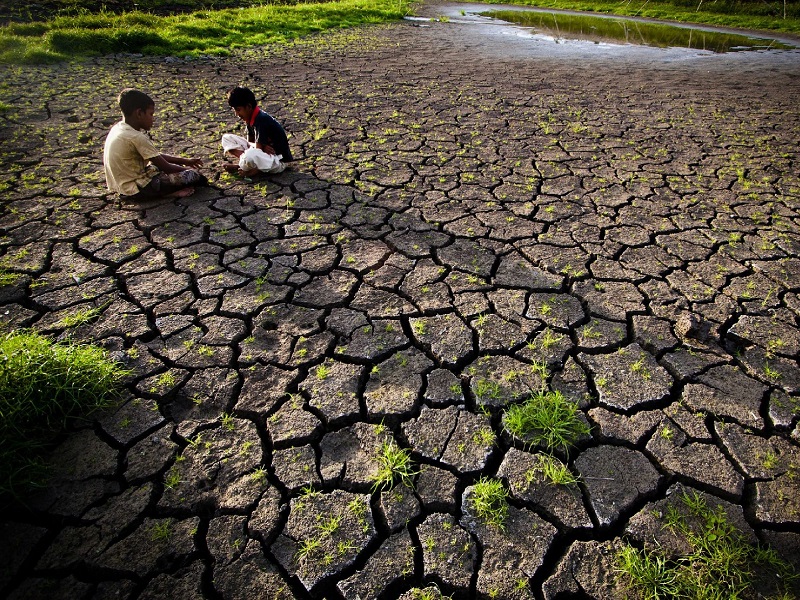 Uno studio dell’Istituto sull’inquinamento atmosferico e dell’Istituto di scienze del patrimonio culturale del Cnr mostra come la pandemia e i cambiamenti climatici, apparentemente diversi, abbiano invece dinamiche simili