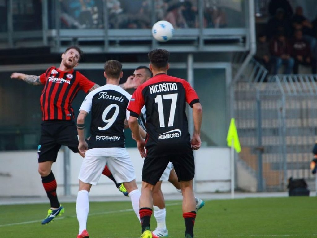 i pronostici delle partite di serie b di oggi posticipi domenica 26 novembre