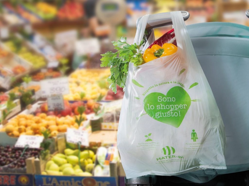 6 italiani su 10 sono d’accordo con la scelta di introdurre sacchetti biodegradabili