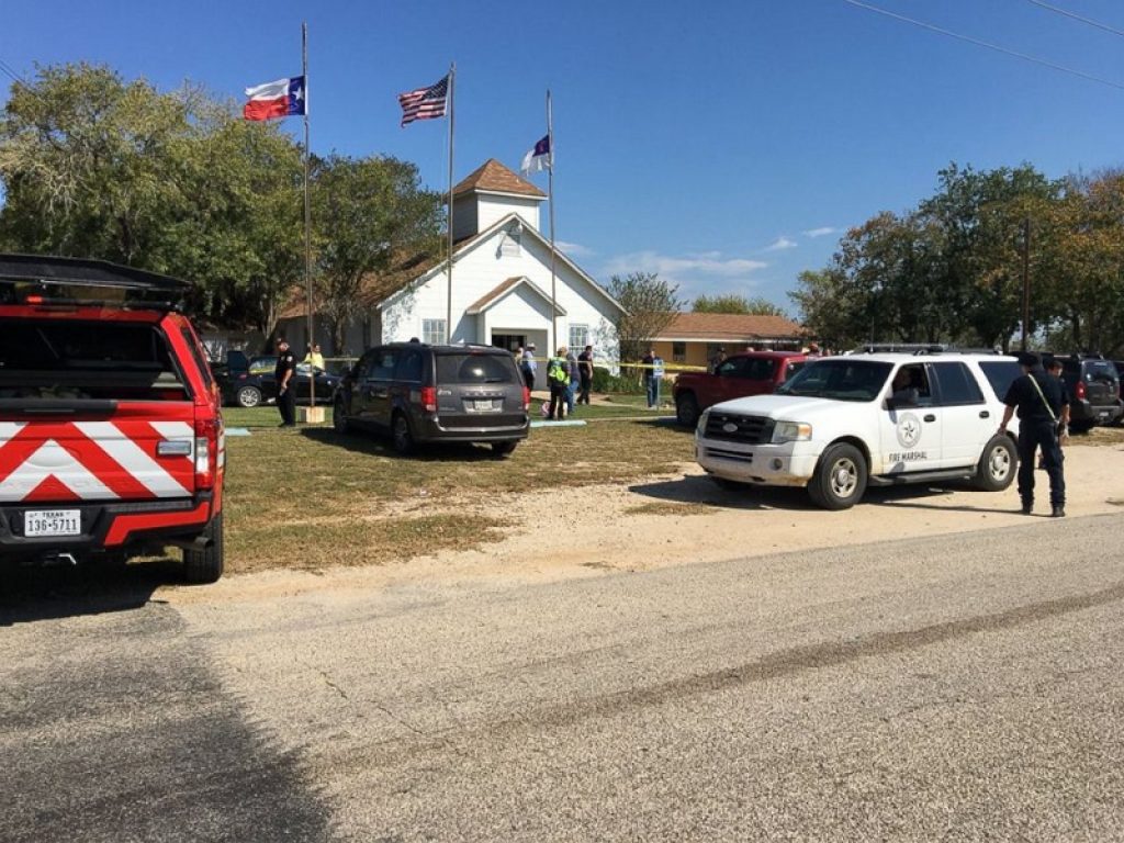 strage texas sutherland springs chiesa battista killer ex militare