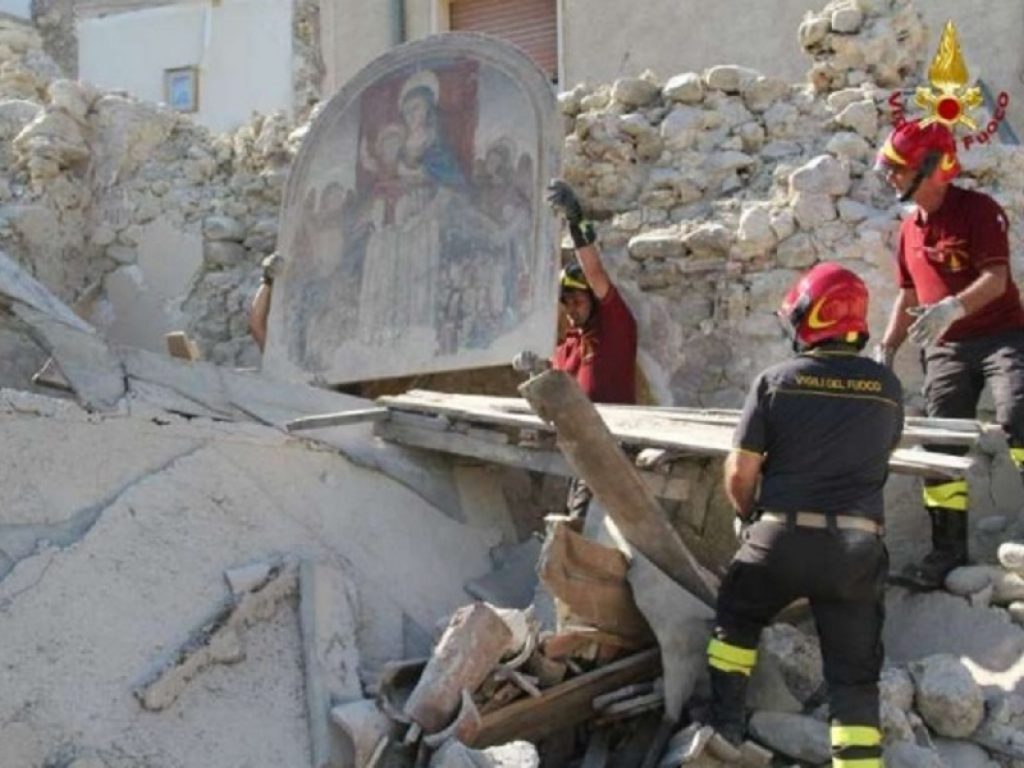 Con Retrace-3D una ricostruzione geologica tridimensionale dell'area colpita dal terremoto dell'Italia centrale il 24 agosto 2016 e dalla successiva sequenza sismica