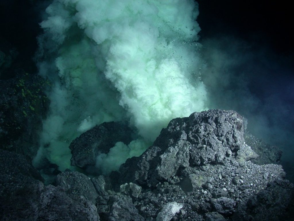 vulcani sommersi scoperti dall'INGV lo studio pubblicato su nature